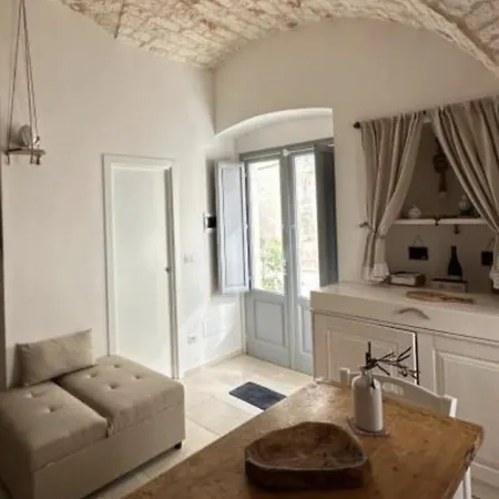 Domus Stellae 치스테르니노